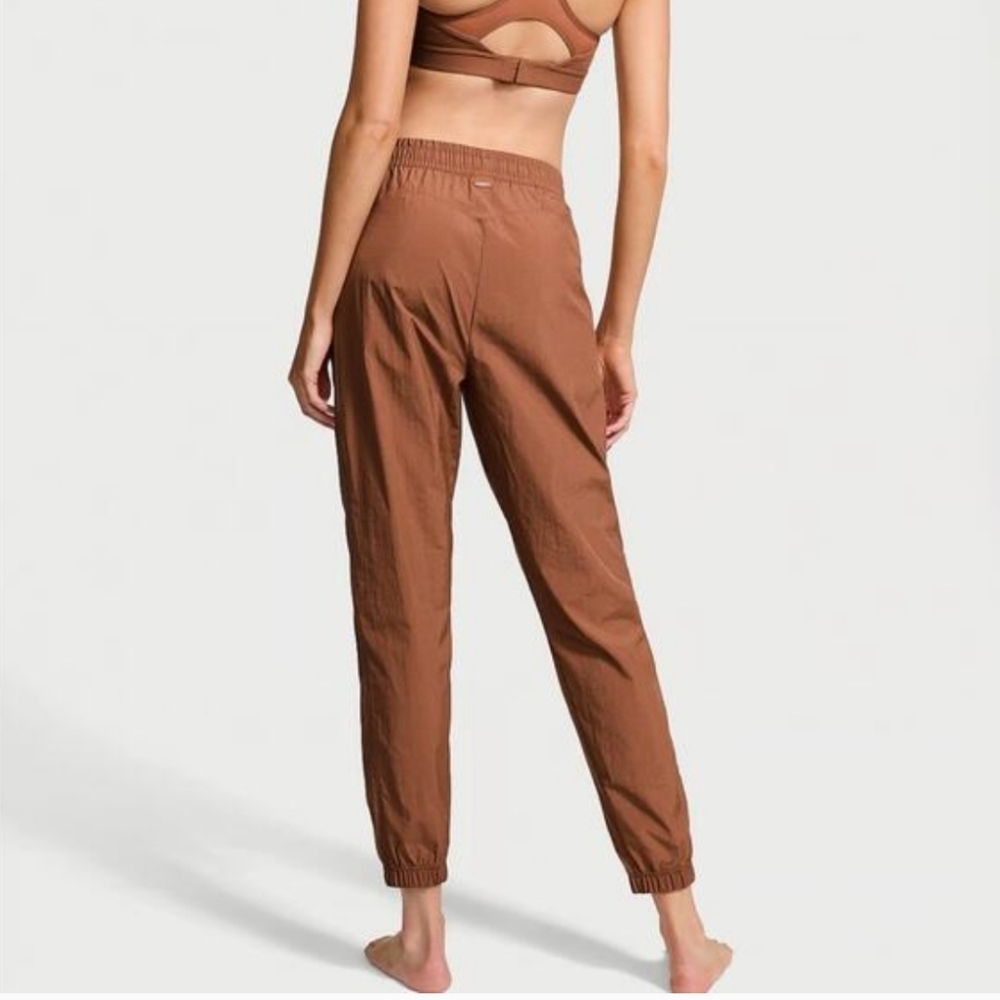 Victoria's Secret Parachute Weekend Joggers - Picture 3 of 3